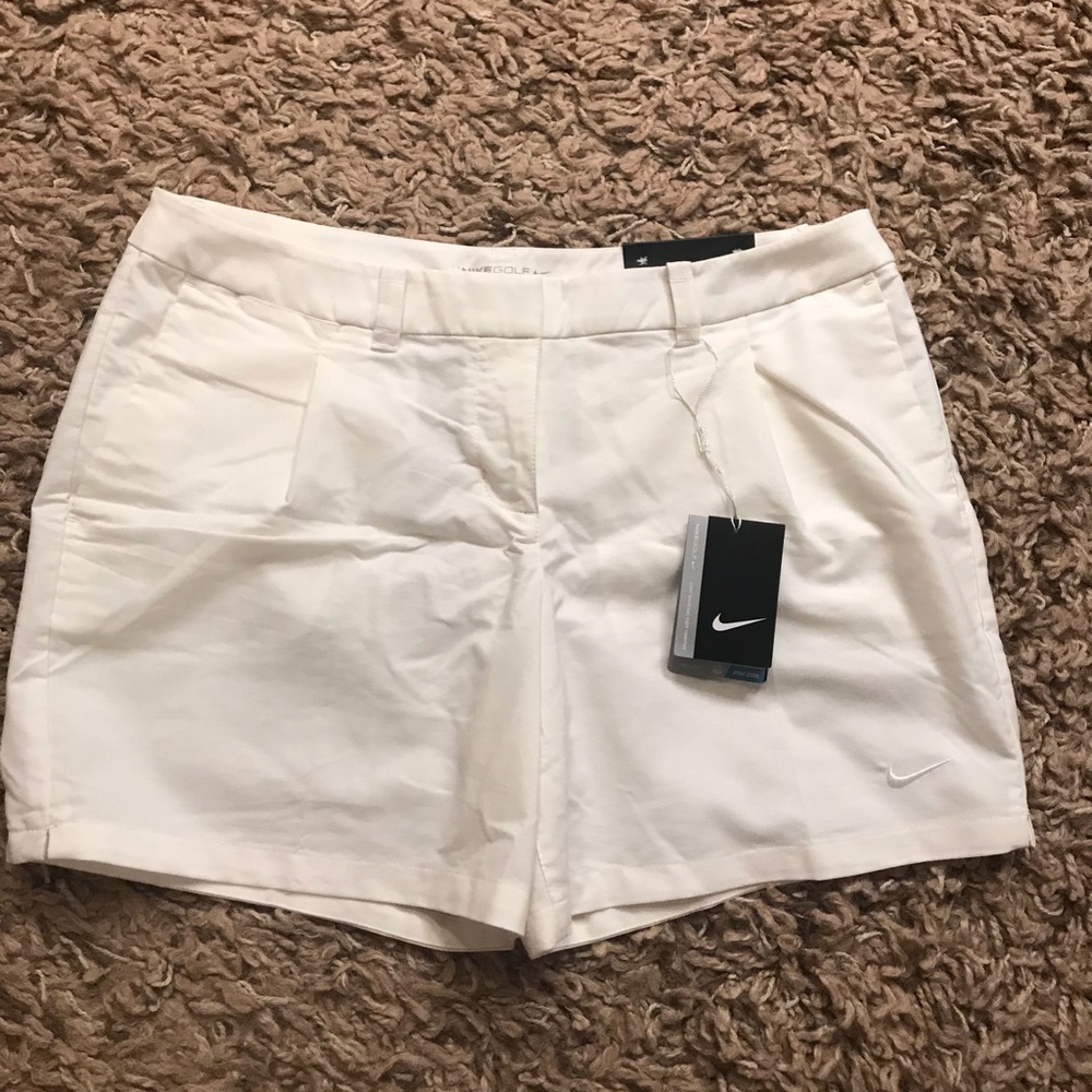 White Nike golf shorts NWT